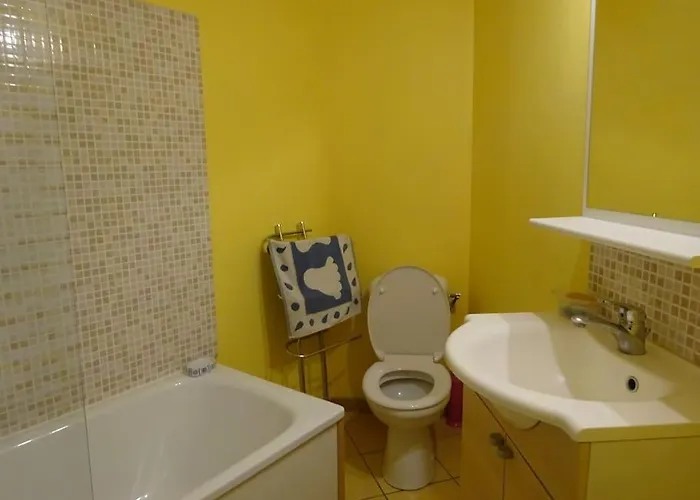 Maison Individuelle Au Centre Du Village 6/8 Pers. 펜션 *